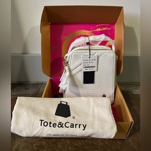 *Brand New* Tote&Carry White Cowbell Purse